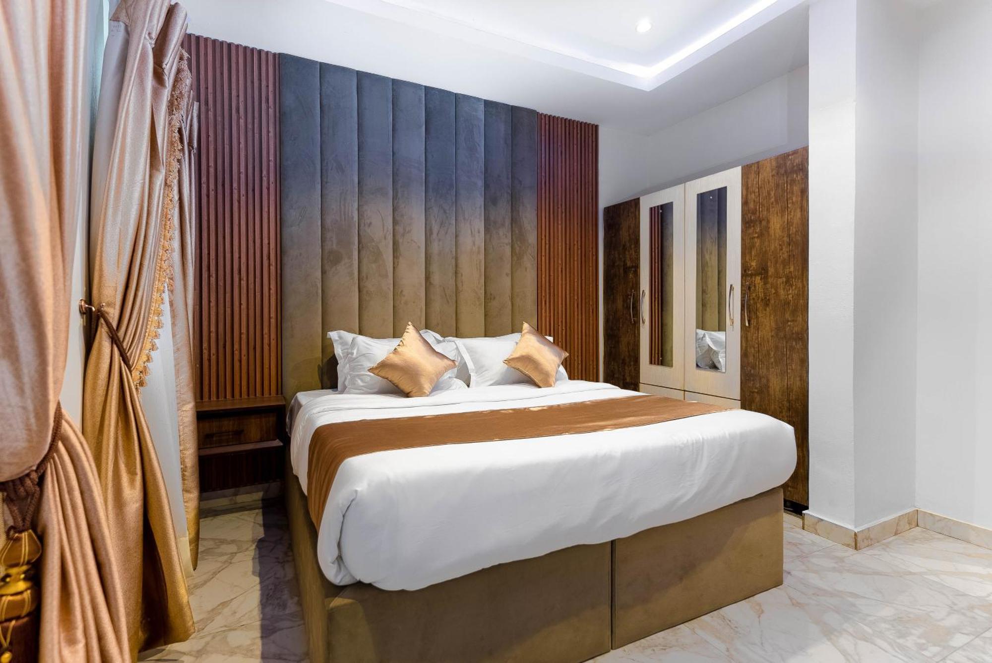 God'S Touch Apartments Remi Fani Kayode Gra. Ikeja Extérieur photo