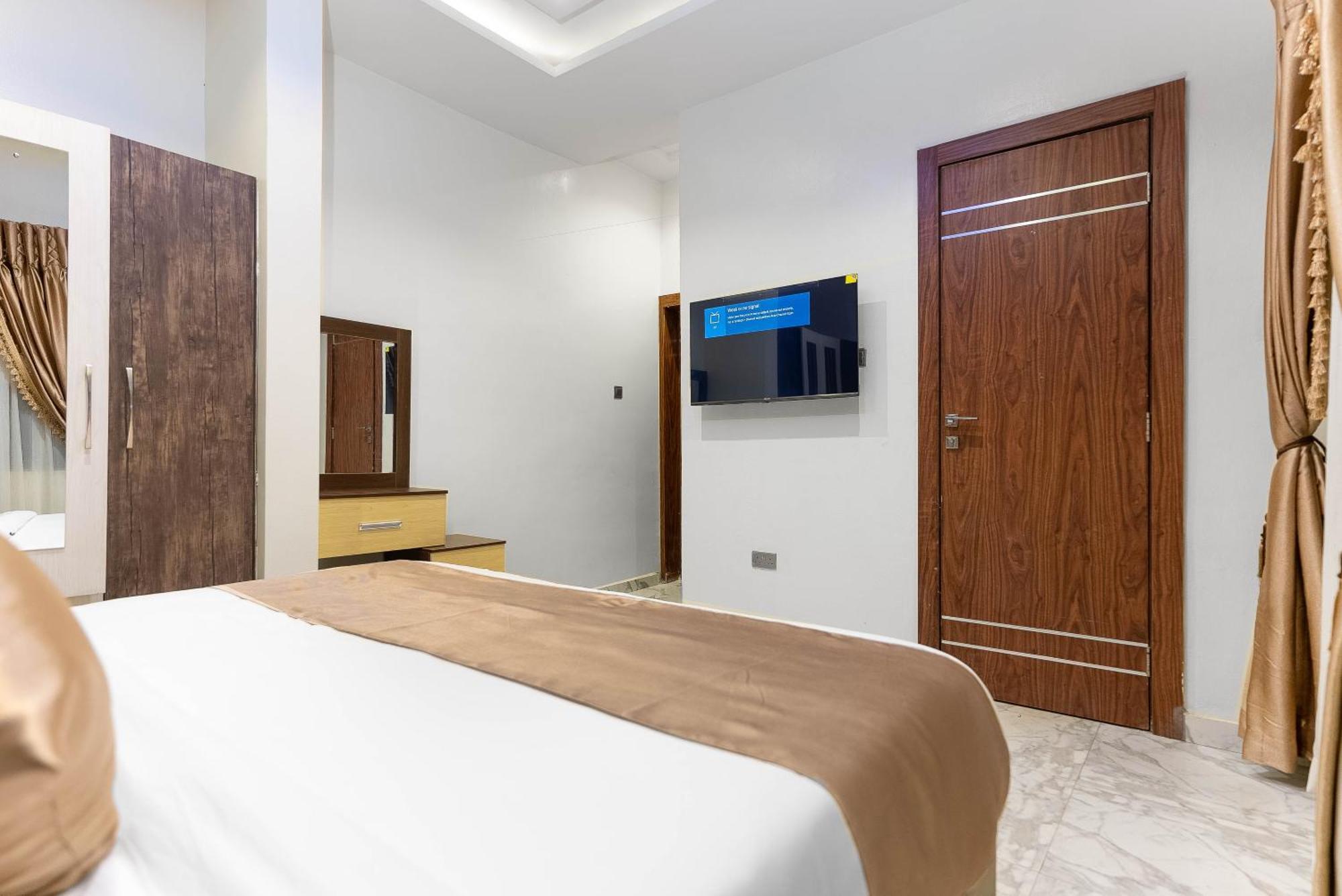 God'S Touch Apartments Remi Fani Kayode Gra. Ikeja Extérieur photo