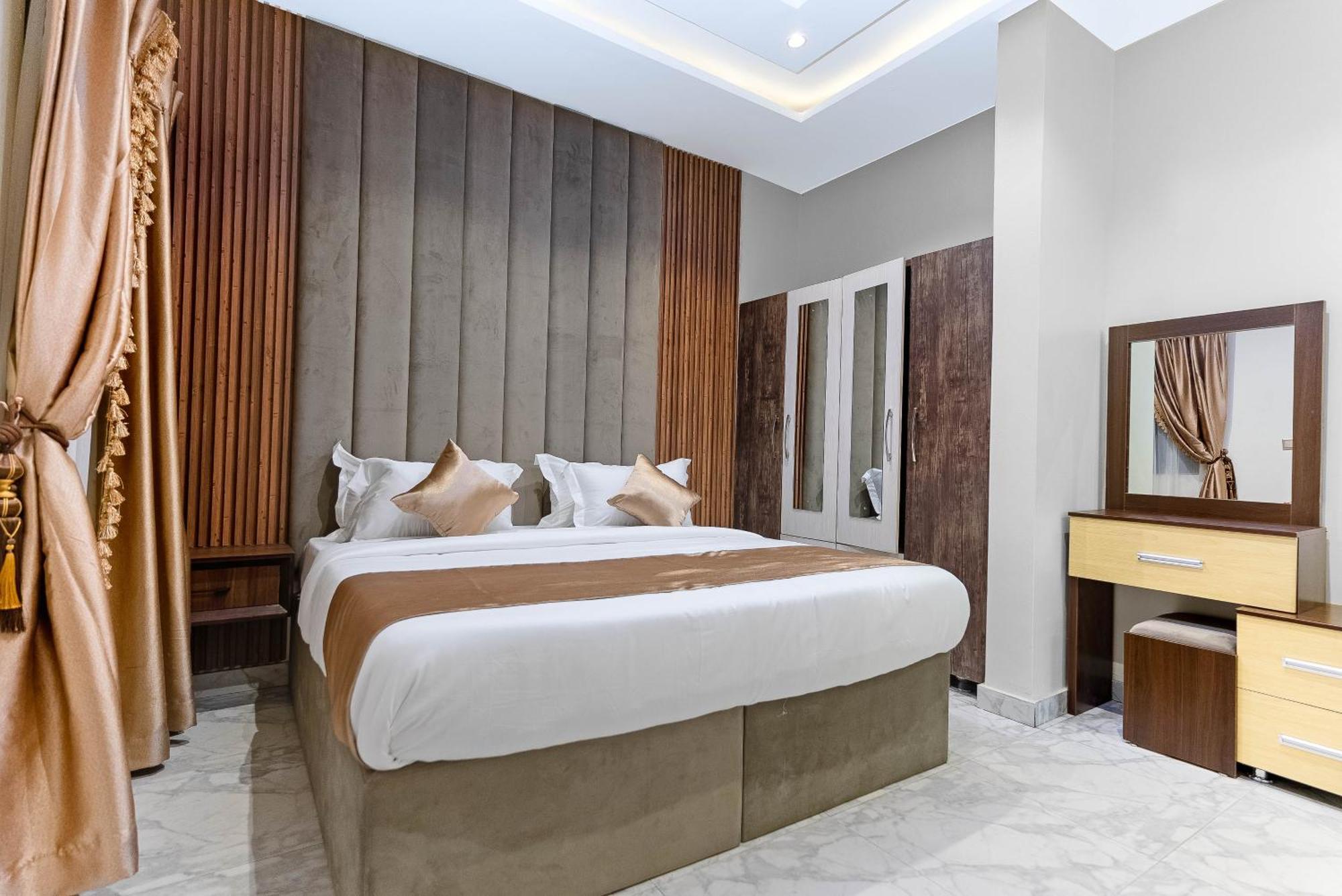 God'S Touch Apartments Remi Fani Kayode Gra. Ikeja Extérieur photo