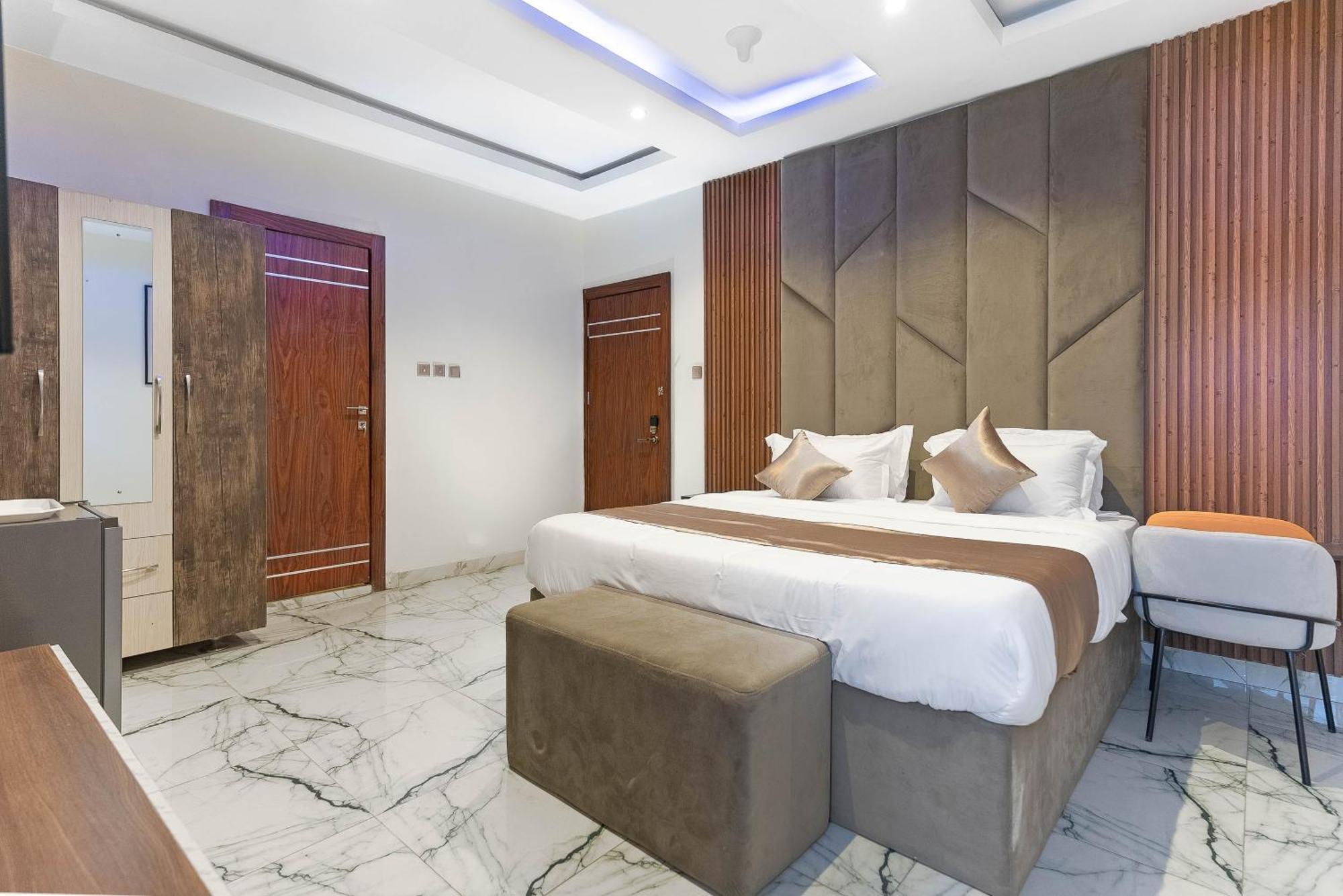 God'S Touch Apartments Remi Fani Kayode Gra. Ikeja Extérieur photo
