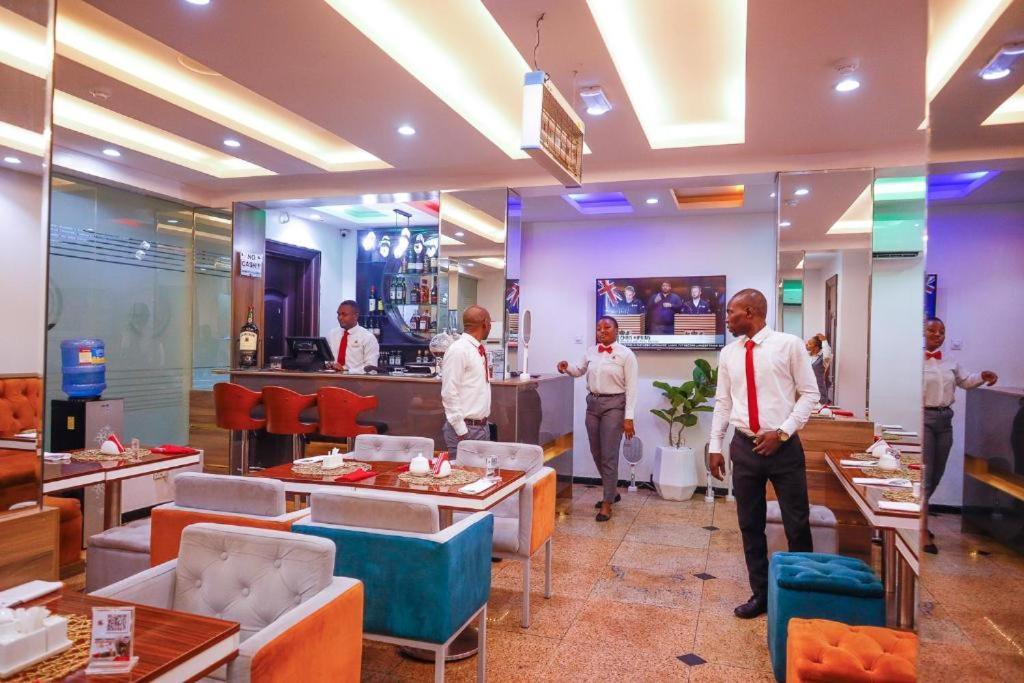 God'S Touch Apartments Remi Fani Kayode Gra. Ikeja Extérieur photo